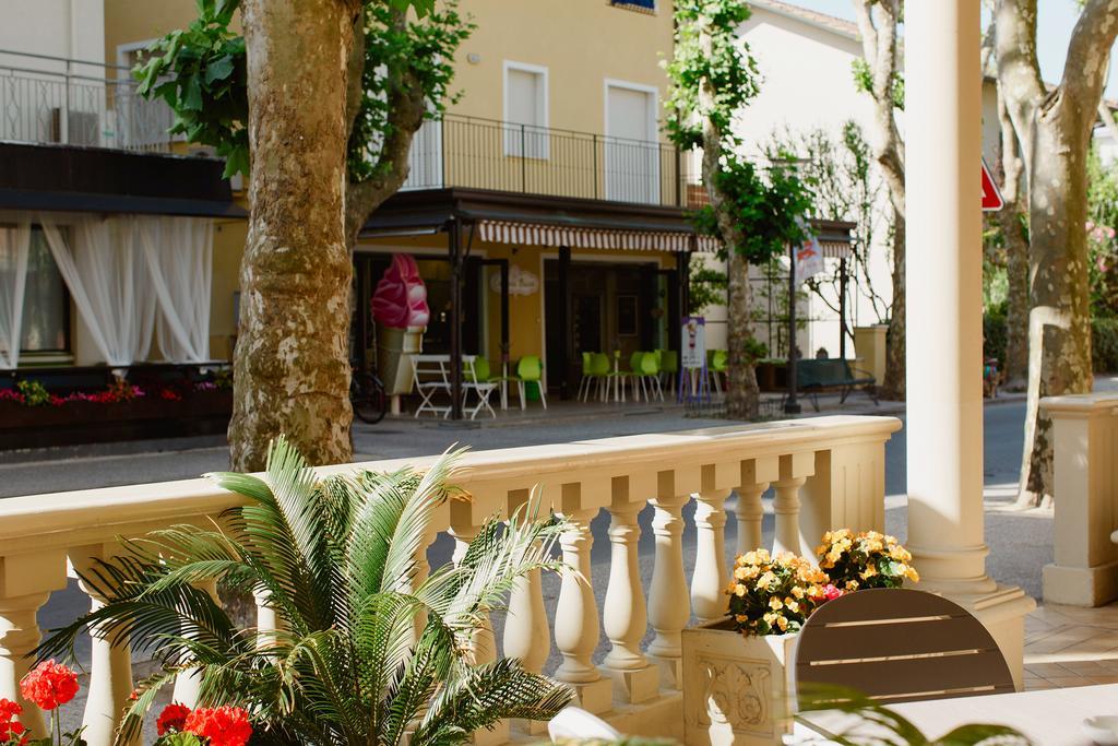 Hotel Giovanni Pascoli San Mauro Mare Exterior photo